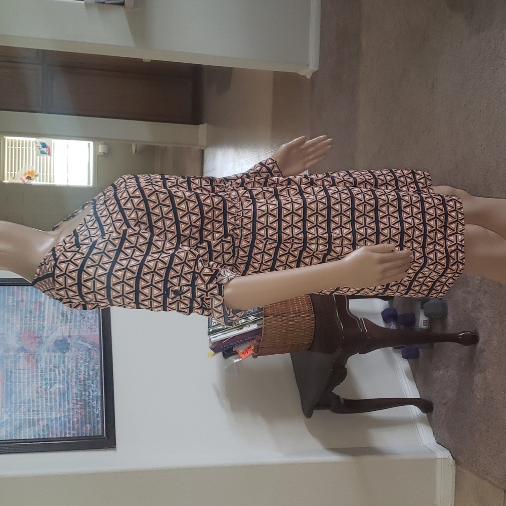 Collective Concepts S Geo Print Button Tab Sleeve… - image 2